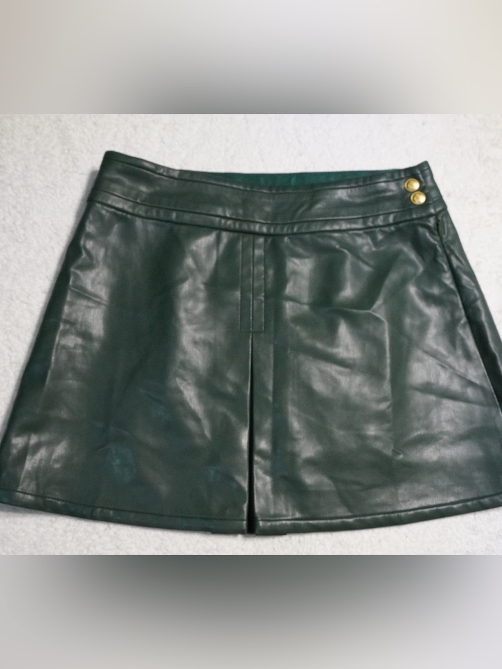 J.Crew Green Faux Leather Mini Skirt Size 6 Gold Buttons Pleated A-Line CD339